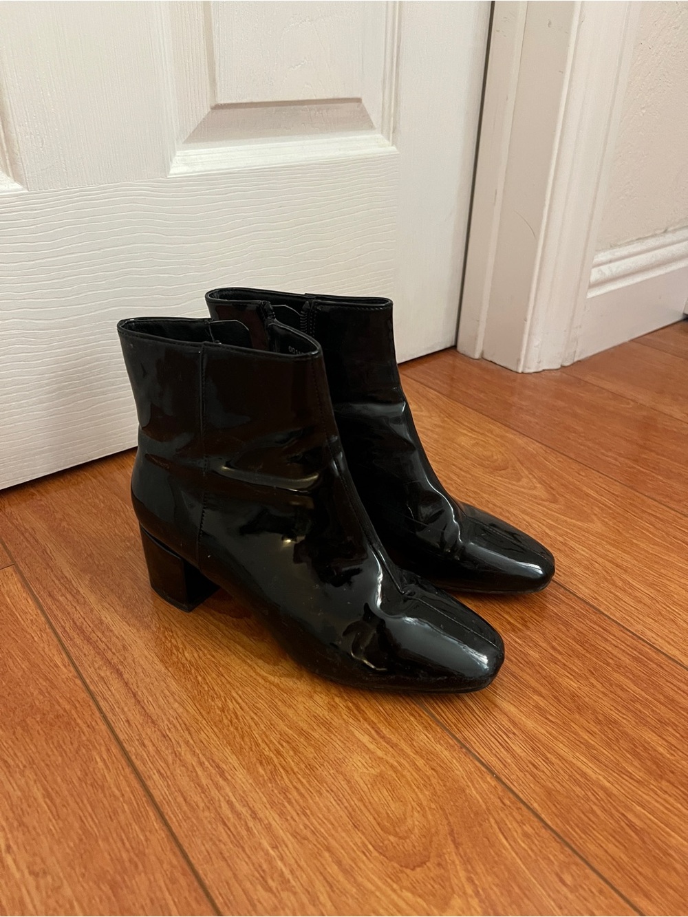 Forever21 Black Patent Ankle Heeled Boots Booties
